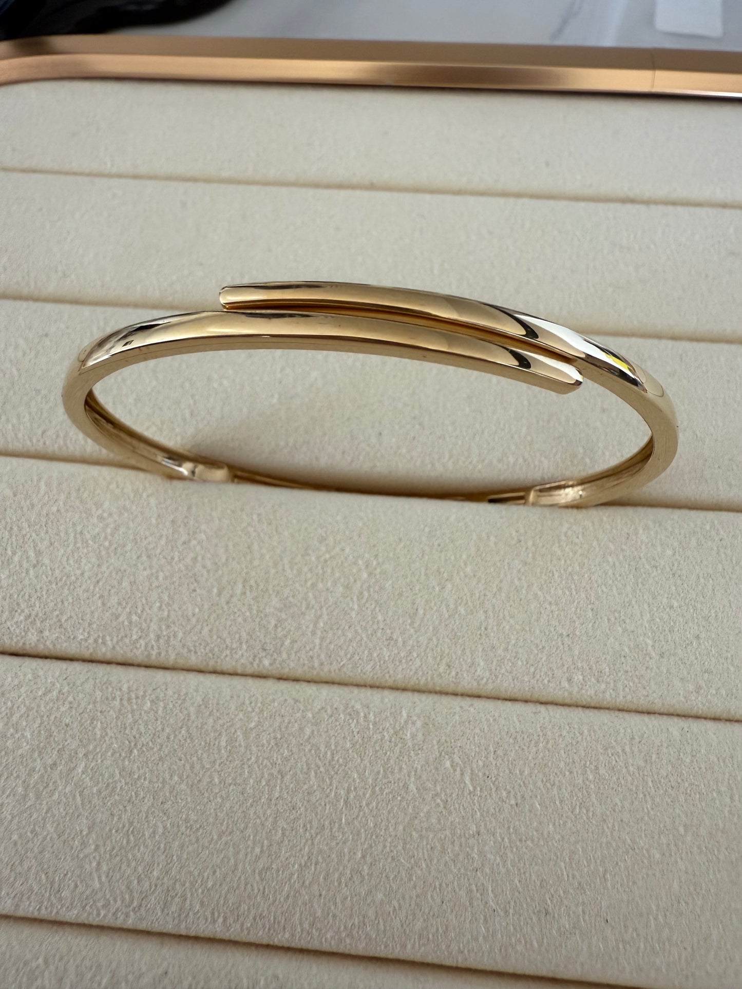 Shiri Wrap Solid Gold Bangle