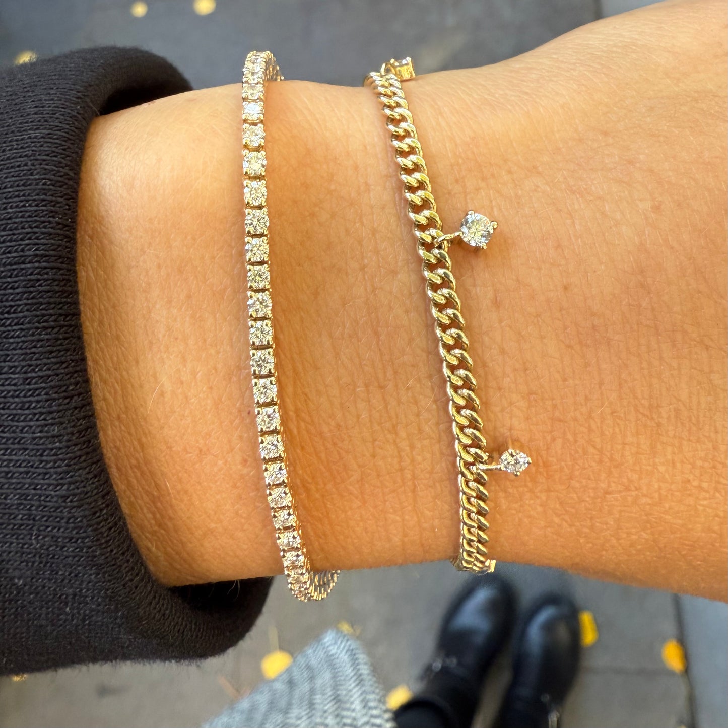 Floating diamonds Classic Curb Chain Bracelet