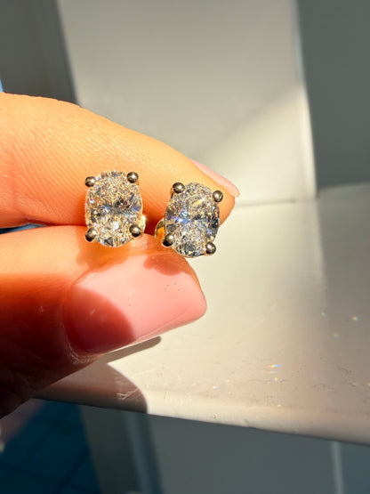 1.5ct Oval Diamond Stud Earrings• 9k Solid Yellow Gold • Pair