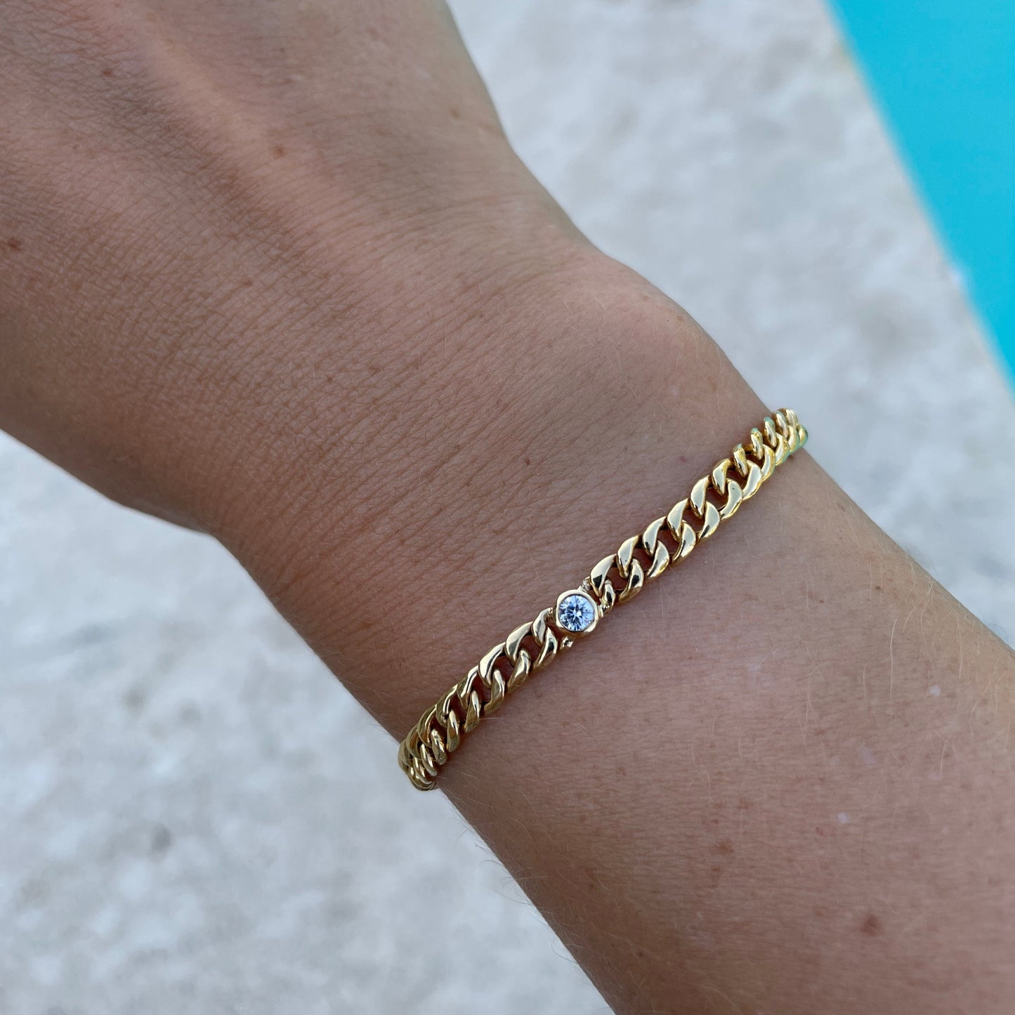 18-carat Curb Chain Single Diamond Bracelet - - Jewelry - Goldie Paris Jewelry - Bezel Bracelet