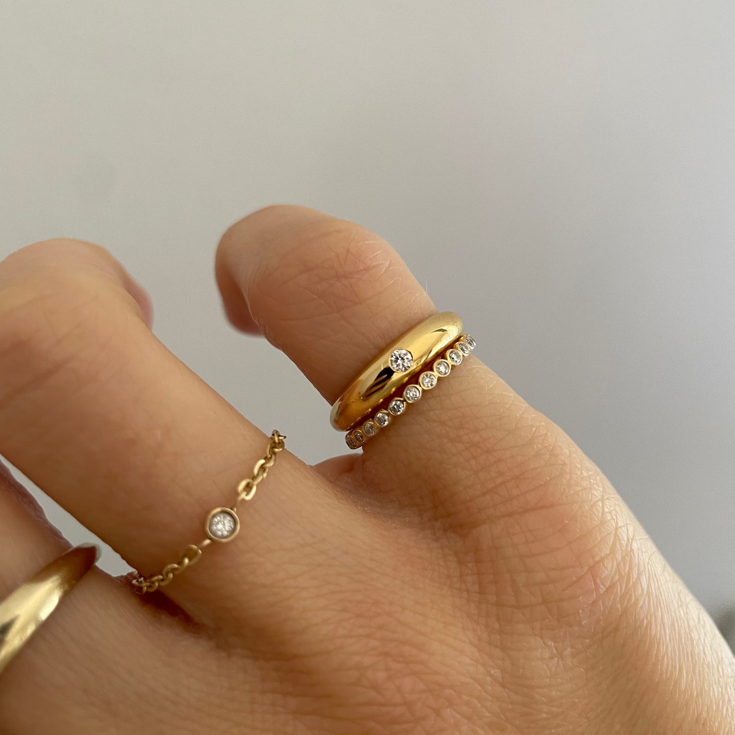 "Alex" Dôme Gold Ring with Diamond