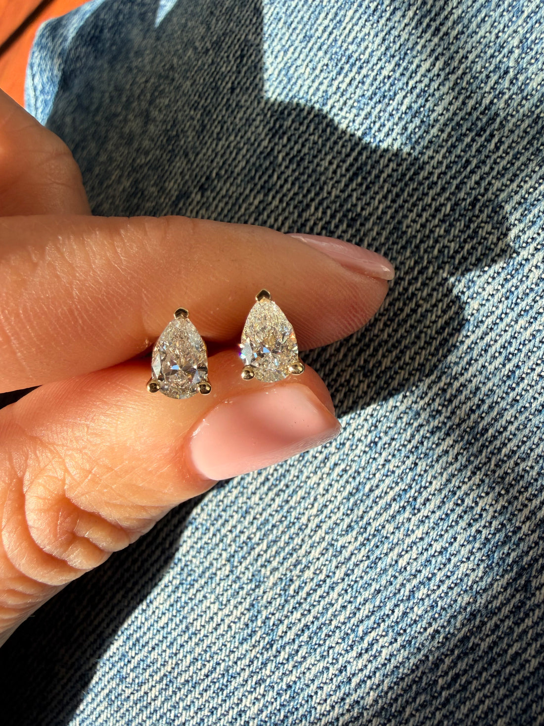 Pear Shape 1ct Diamond Studs• 9k Solid Yellow Gold • Pair