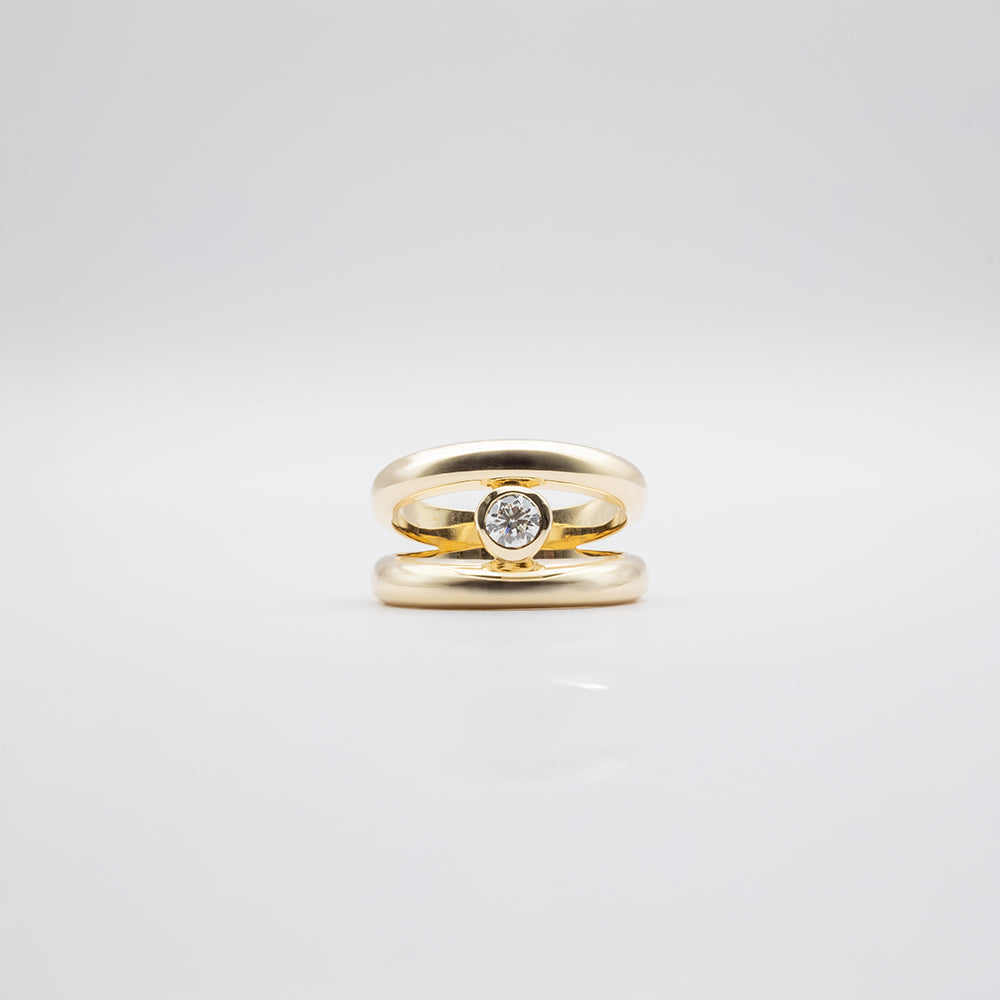 Kaye "solitaire" chunky ring