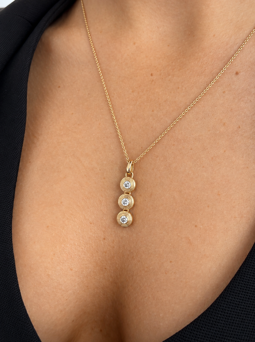 Eliza 3 Fluted Diamond Pendant • 10K Solid Yellow Gold - - Jewelry - Goldie Paris Jewelry - Pendant