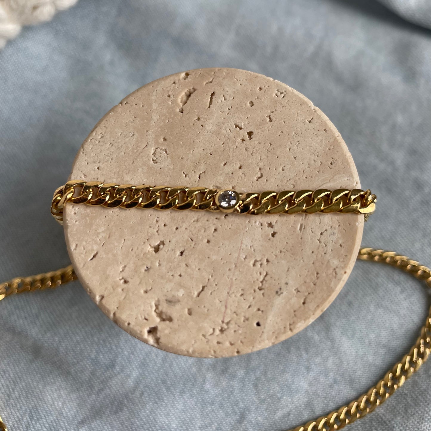 18-carat Curb Chain Single Diamond Necklace - - Jewelry - Goldie Paris Jewelry - Bezel Necklace