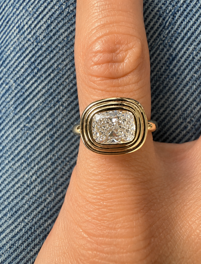 Florence Cushion Cut Diamond Ring• 10K Solid Yellow Gold