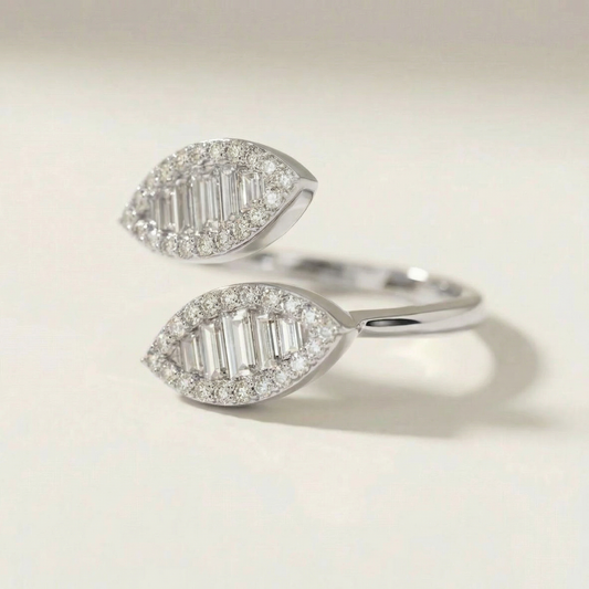 Maxi Julie Double Leaf Diamond Ring