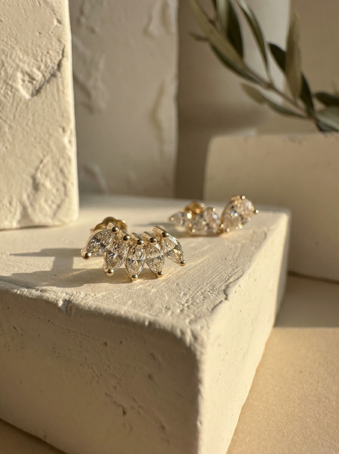 Marquise Crown Flat-Back Stud