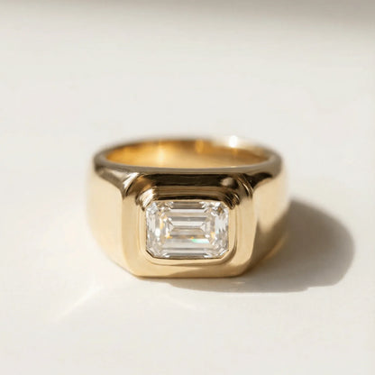 Jenna Diamond Ring - Emerald Cut - Goldie Paris Jewellery