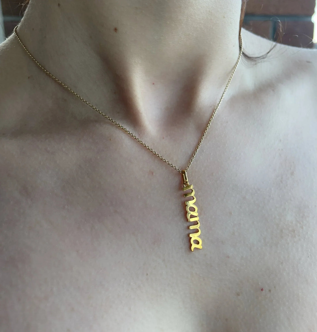 Mama Pendant Yellow Gold