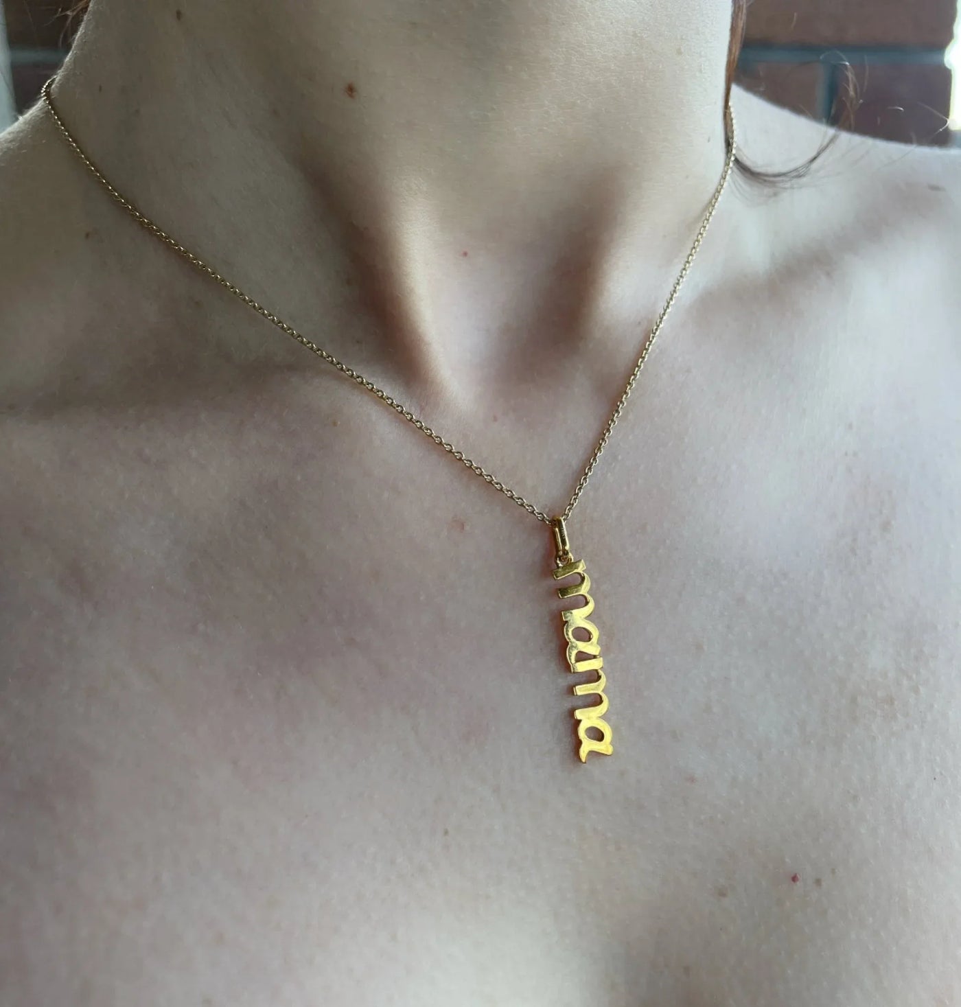 Mama Pendant - White Gold