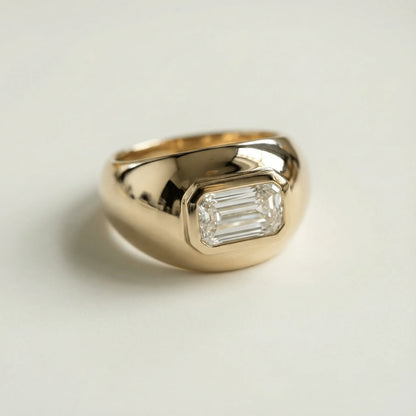 Naya Cloud Ring- Emerald cut Diamond - Goldie Paris Jewellery