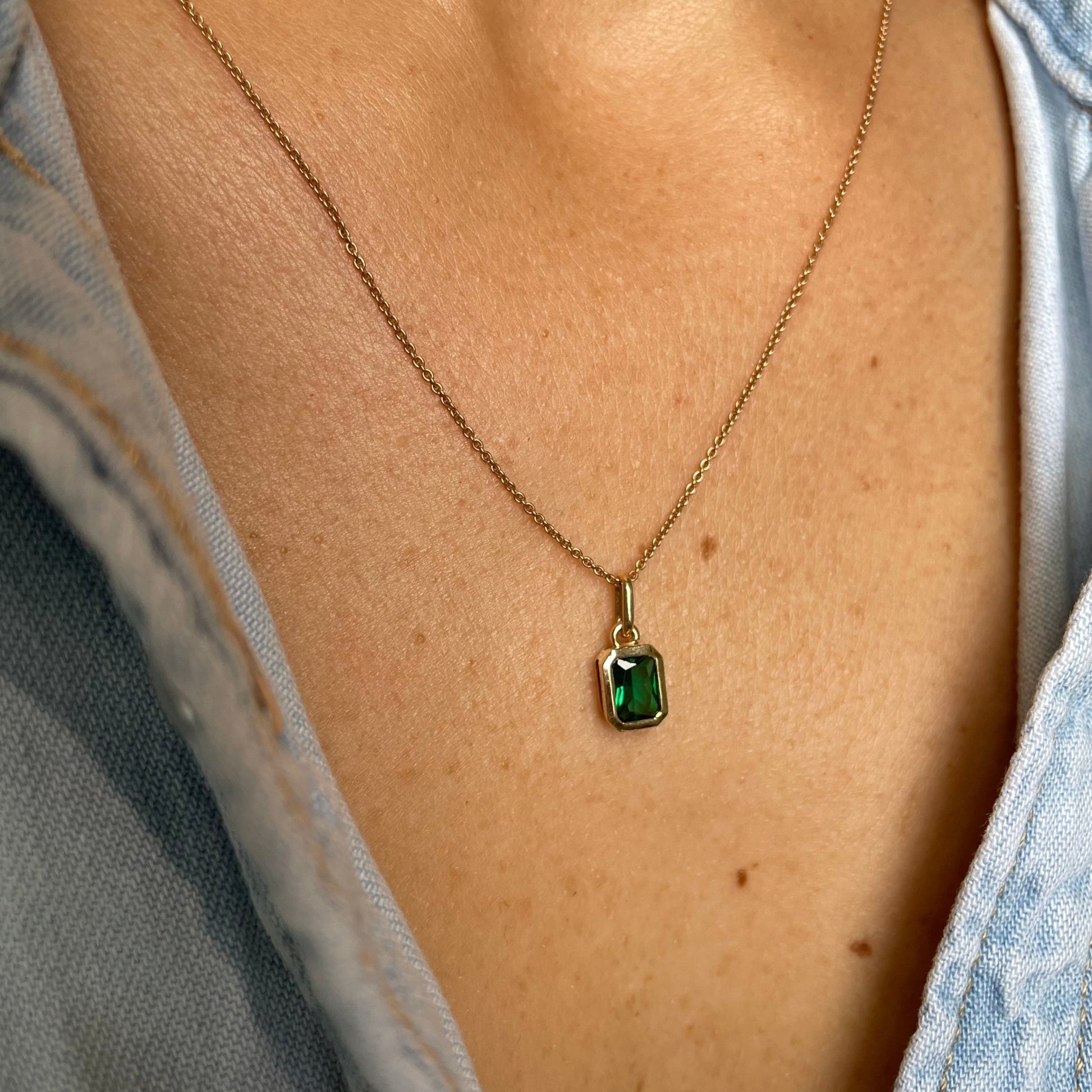 Radiant - cut Diamond Pendant - Green Emerald - Goldie Paris Jewellery